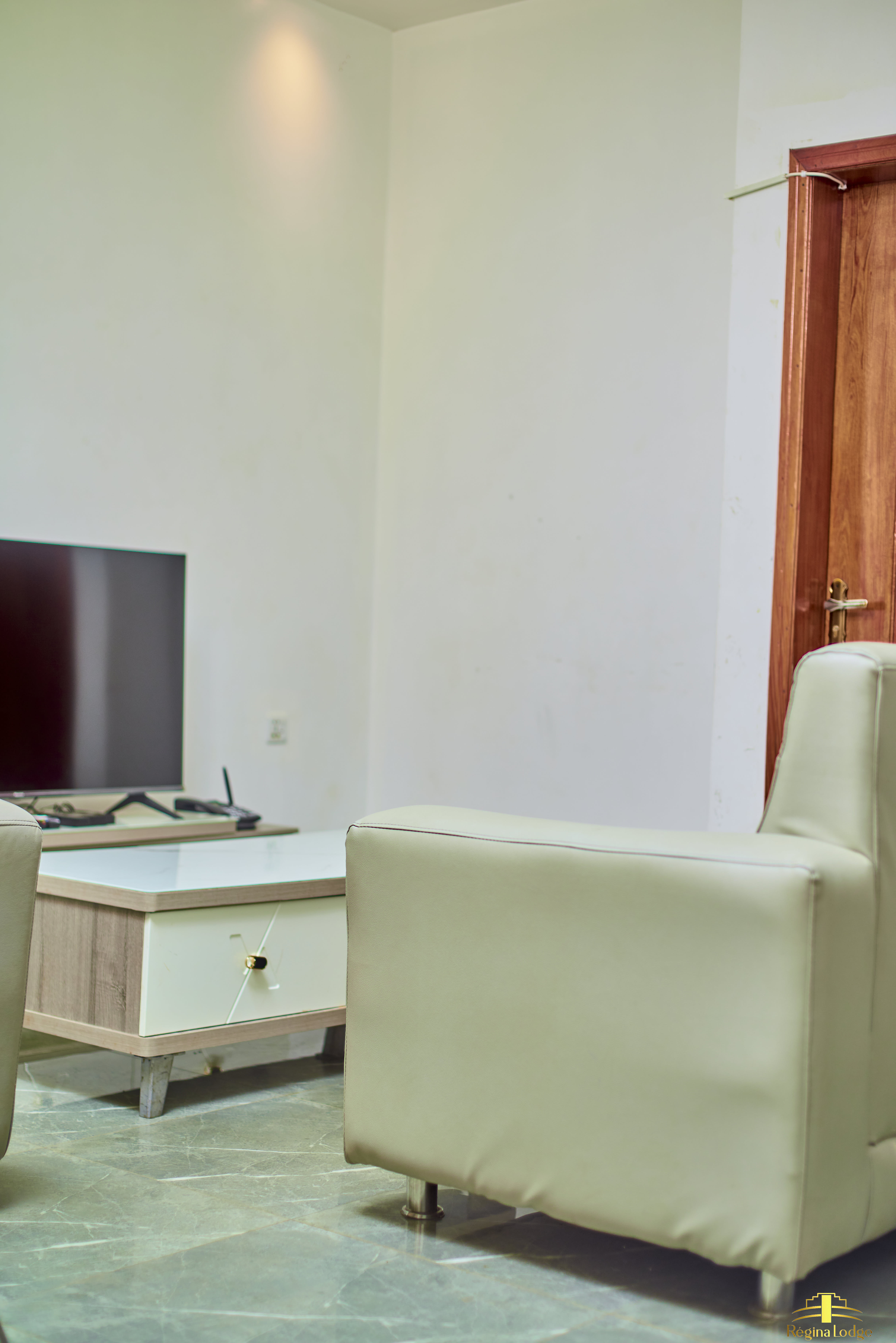 Appartement (1 Chambre & Salon)